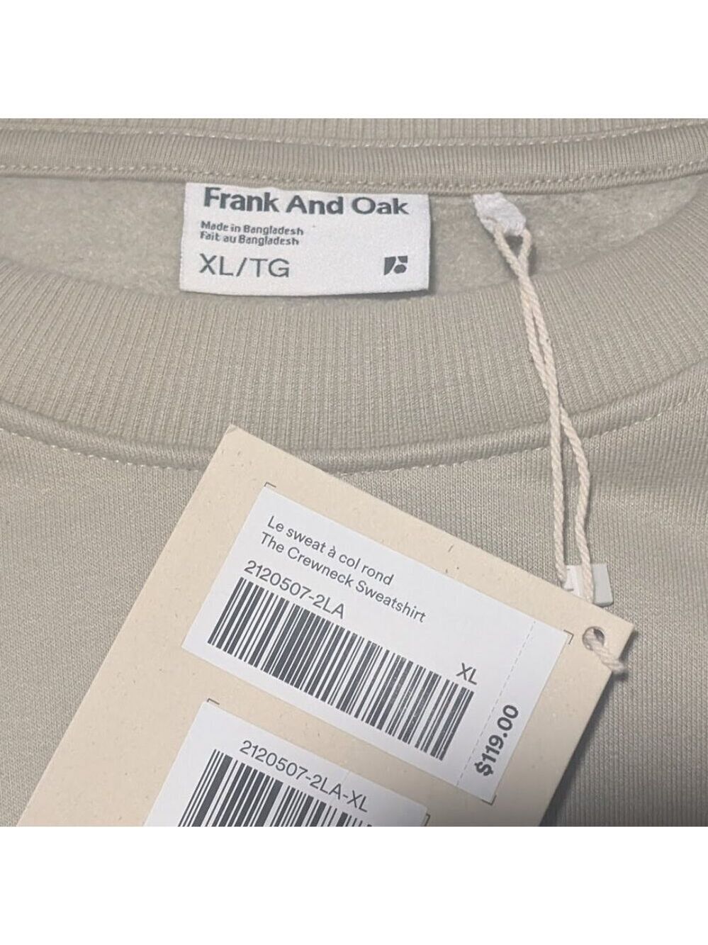 Frank and Oak | The Soft Crewneck Sweatshirt In Green - Picture 8 of 10